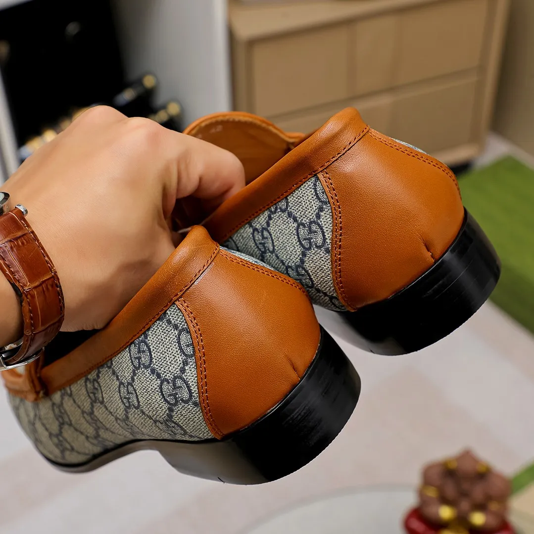 Men's men's shoes 💰420 🆘【GUCCI】Gucci ·🐂里· Hot-selling pea shoes top brand luxury, top quality, the latest fashion pea shoes. The upper is made of original first-layer cowhide. (Full first-layer water-dyed 🐂 leather·inner). The original stylish and stylish soft rubber wear-resistant and non-slip outsole is light and comfortable on the foot, available in 3 colors! Matching code: 38 / 45
